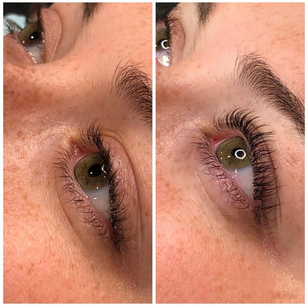 Have you had a lash lift and tint yet?⠀⠀⠀⠀⠀⠀⠀⠀⠀
⠀⠀⠀⠀⠀⠀⠀⠀⠀
A lash lift alters the shape and color of your natural lashes&hellip;The treatment involves &ldquo;boosting and lifting&rdquo; each individual lash, before tinting them for thicker, darker, lo