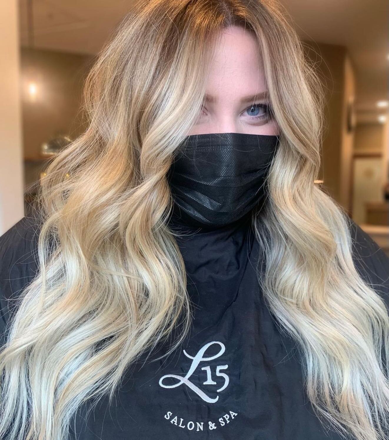 Have you sat in @morganlynnstyles chair yet? 😍

Service pictured//Balayage &amp; Base Color

Styled// @leafandflowerhair @randco

-
-
-
-
@l15salon
#issaquahsalon #issaquahblonde #issaquahblondespecialist #issaquahhairstylist #bellevuehairstylist #b