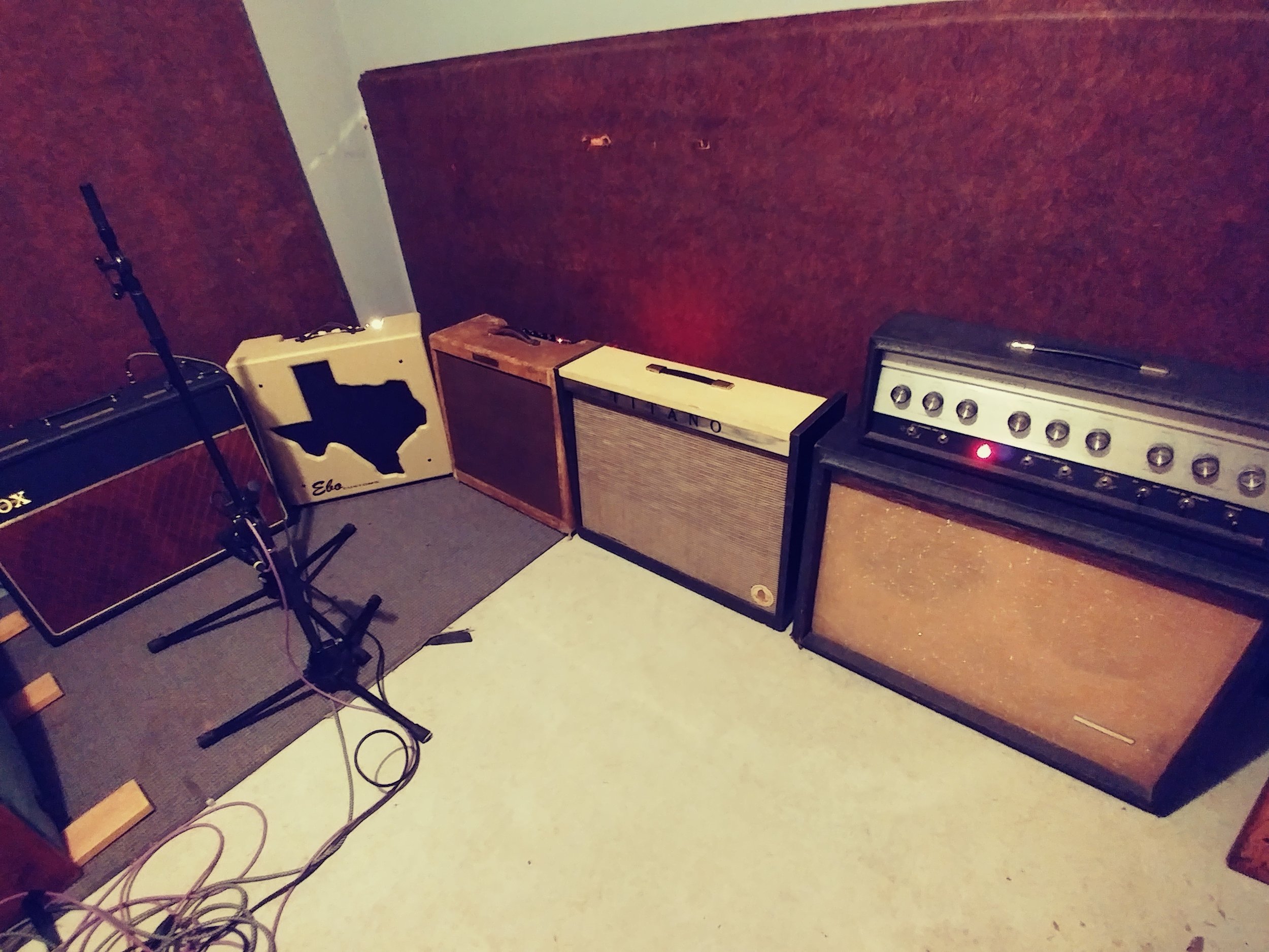 this was fun...the "Ebo Booth" at Cedar Creek Recorders in Austin (another favorite of mine!), tracking a new record with Johnny Chops & the Razors, spring '17. the Del Rio got a ton of action...way more than I expected. that verb...