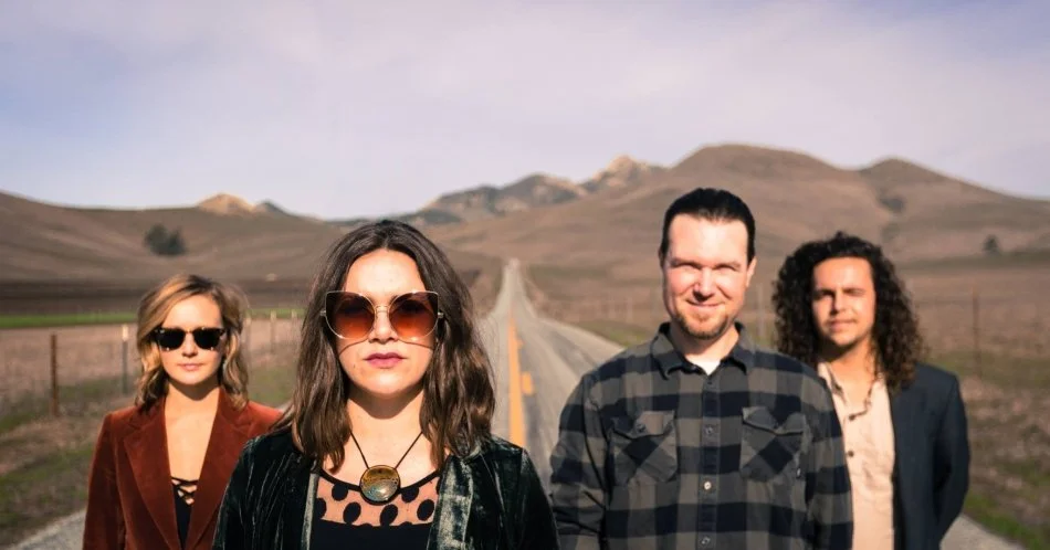 HARMONY CELLARS CONCERT SERIES - B &amp; THE HIVE