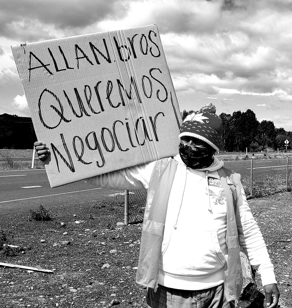  Allan Bros. Worker   Photo by Brenda Bentley  