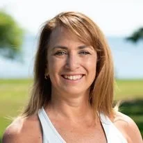 Kelli M Bethel
