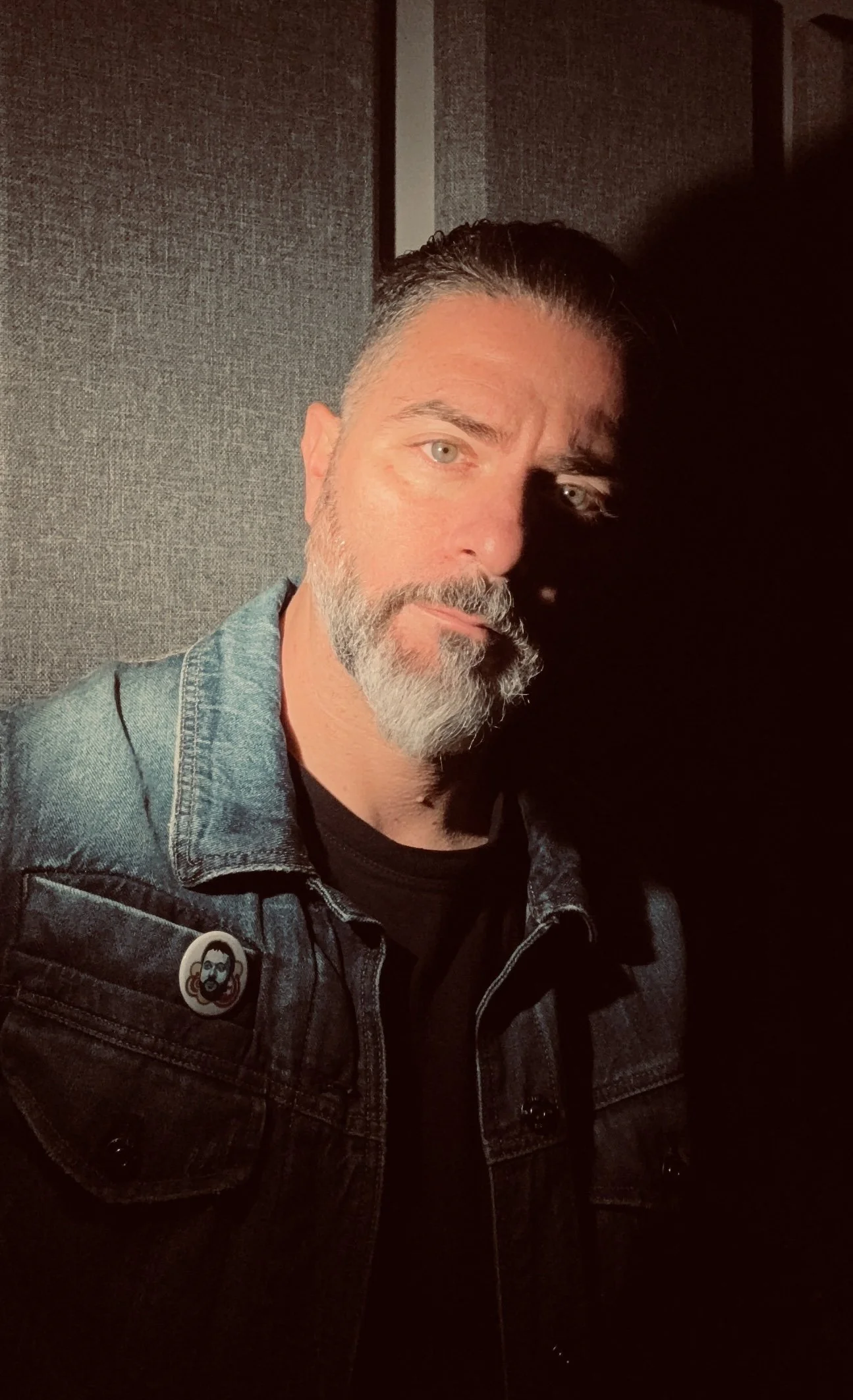 DJ Angelo Pepe (Dec 2025) 1.jpg