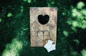 1095 Jeux de poches en bois / Wooden Bean Bag Game 2