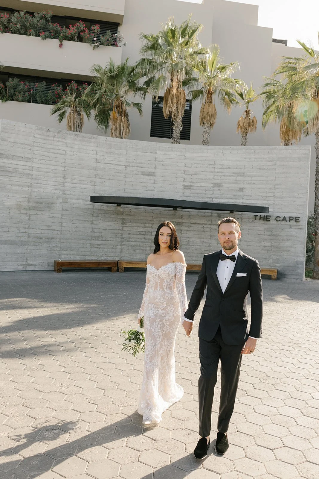 The Cape Wedding Cabo. B+N. Photo By Julieta.-9.jpg