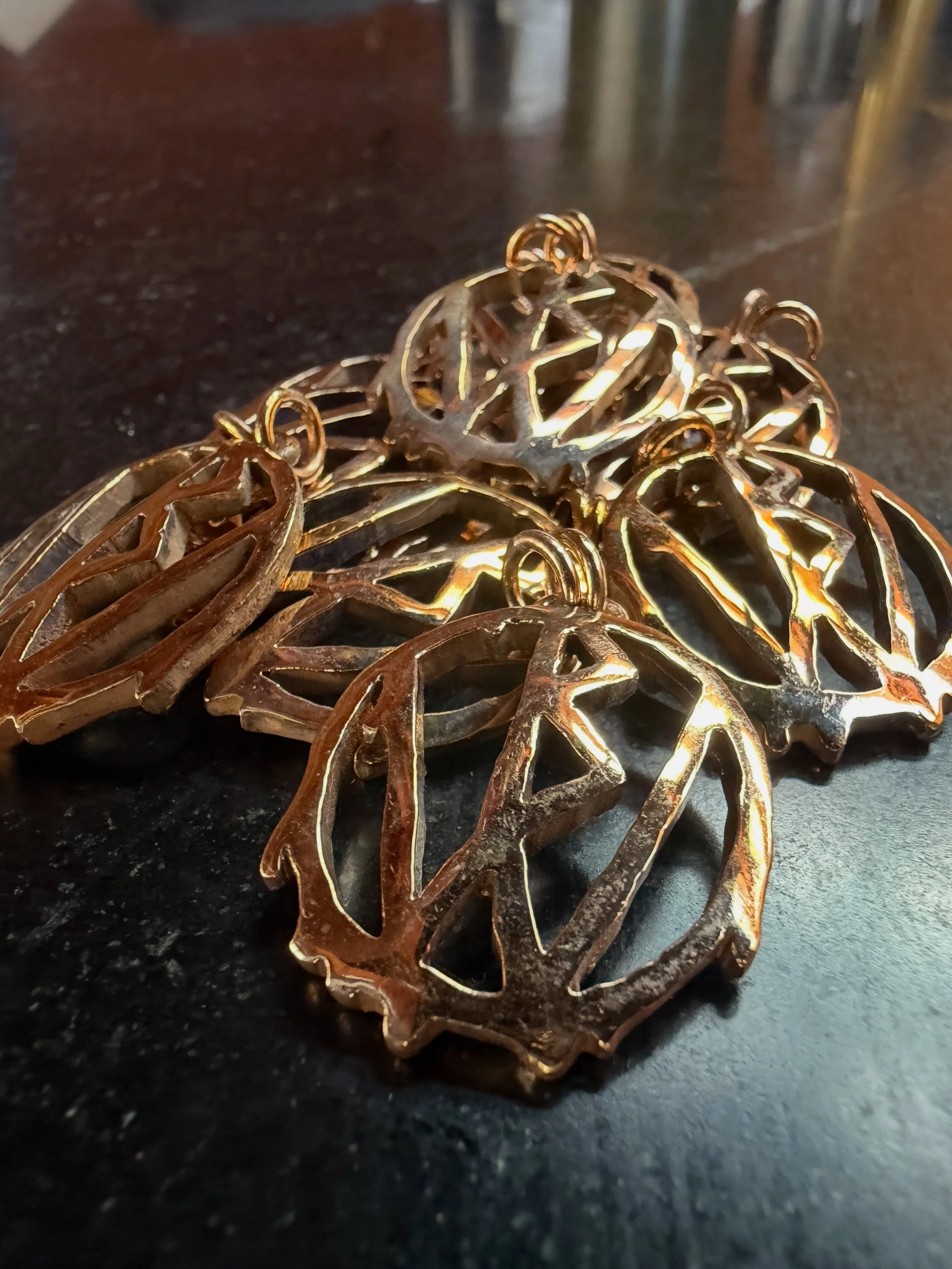 The very limited BW Medallion ✨Back in stock! 🫳 shop.bloodwizard.com Pick one up before they&rsquo;re gone. Crafted by the multi talented Warlock @hanzy_driscoll