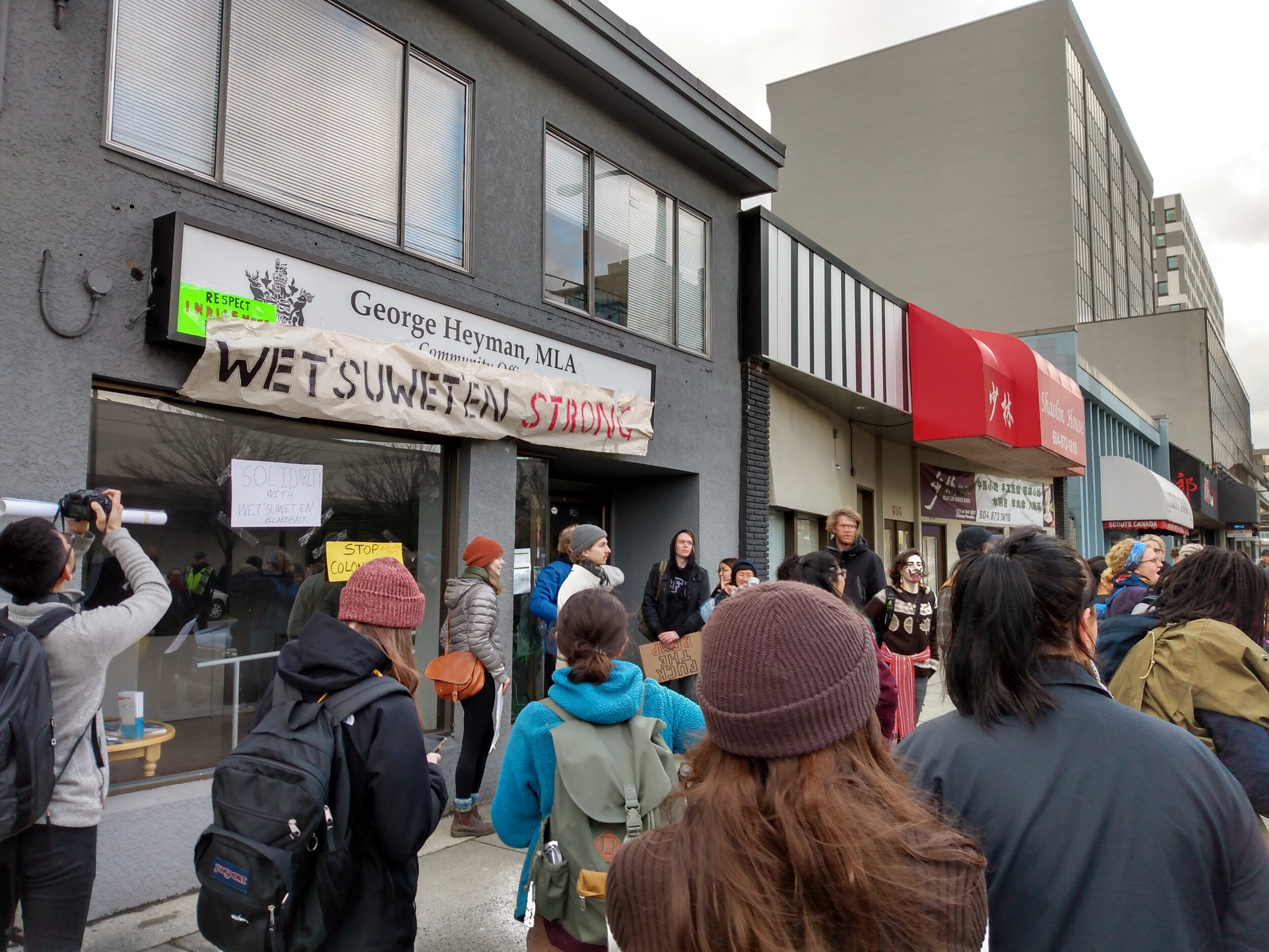 Student walkout, rally, and march in solidarity with Wet'suwet'en - Vancouver, Jan 2020 (7).jpg