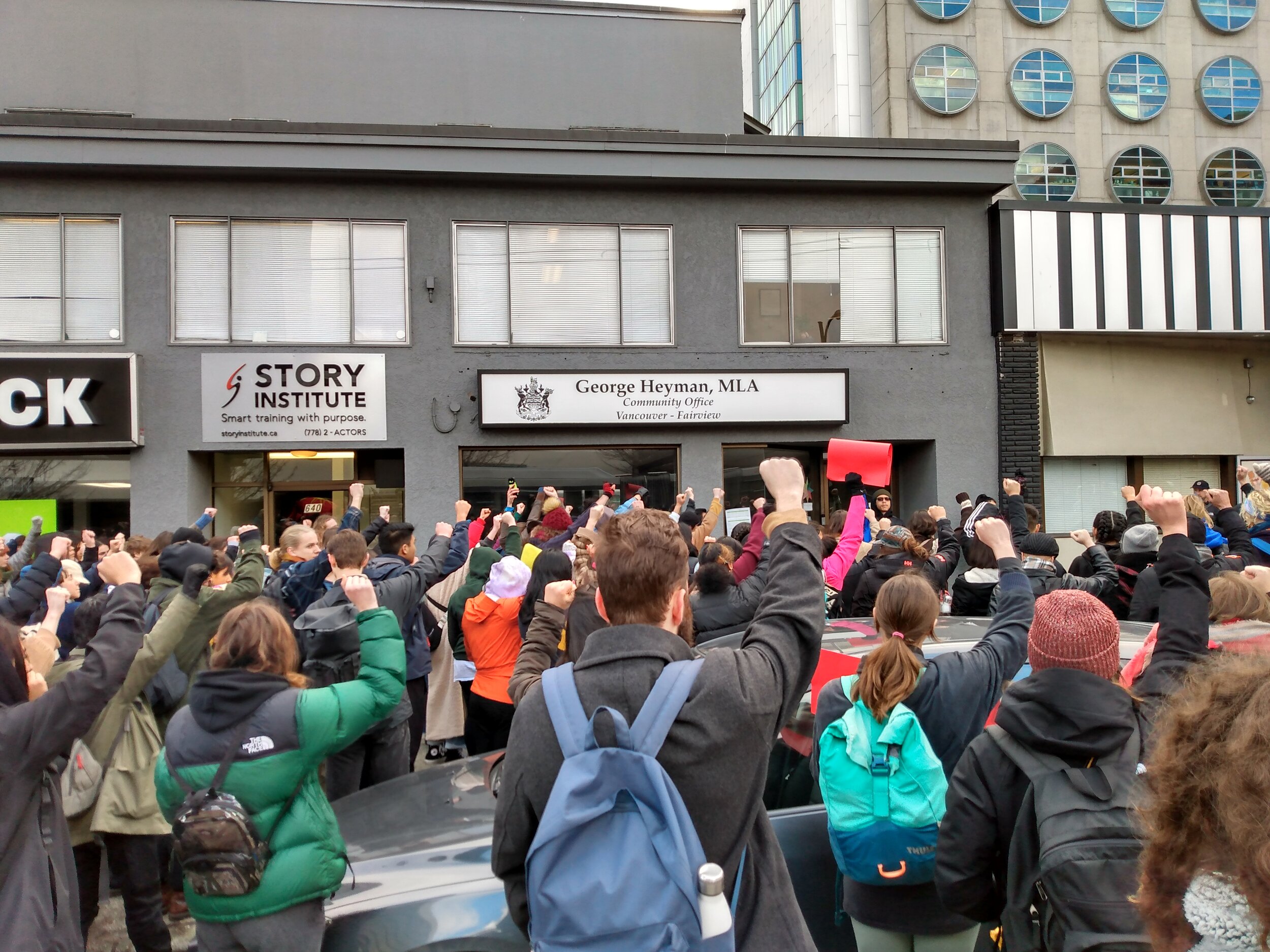 Student walkout, rally, and march in solidarity with Wet'suwet'en - Vancouver, Jan 2020 (8).jpg