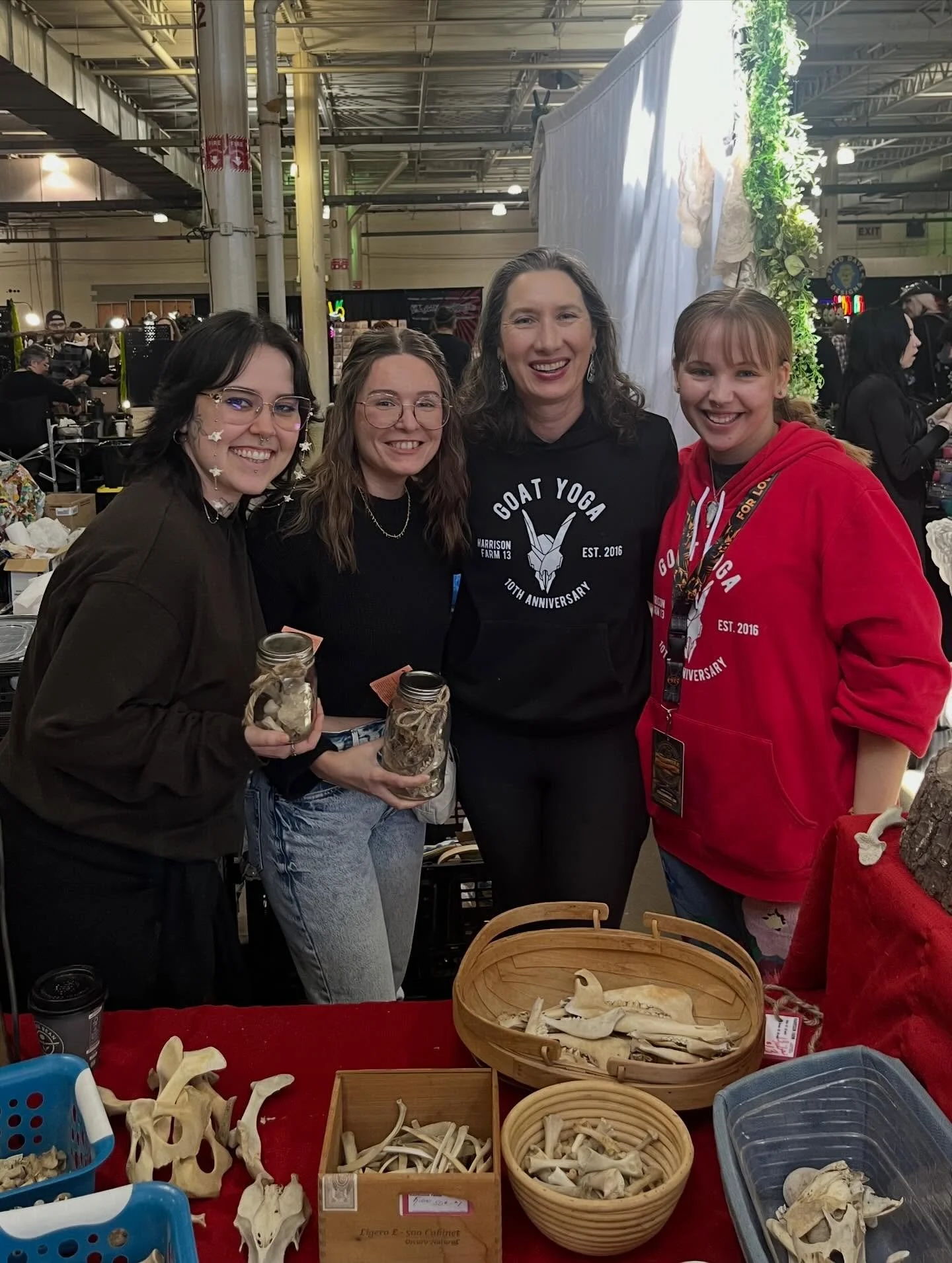 It was an outstanding weekend, and I have much for which to be grateful!

The @odditiesandcuriositiesexpo hosted their 200th show, and I had the privilege to be a part of it.  The opportunity to participate in these shows has been such a blessing to 