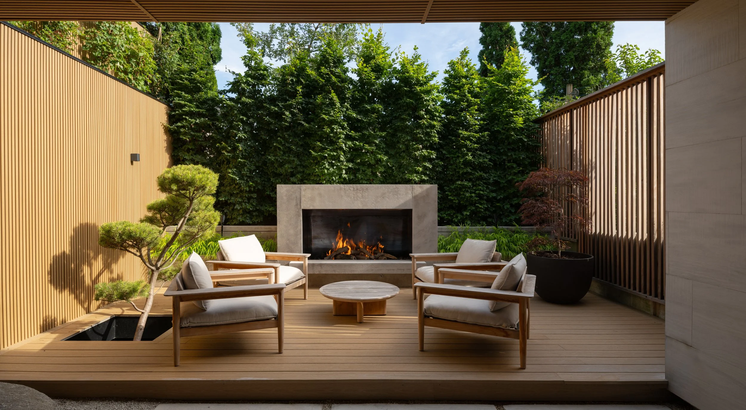 Danforth - Artifical Wood - Trex Decking, IPE Screen, Zero Maintenance.jpg