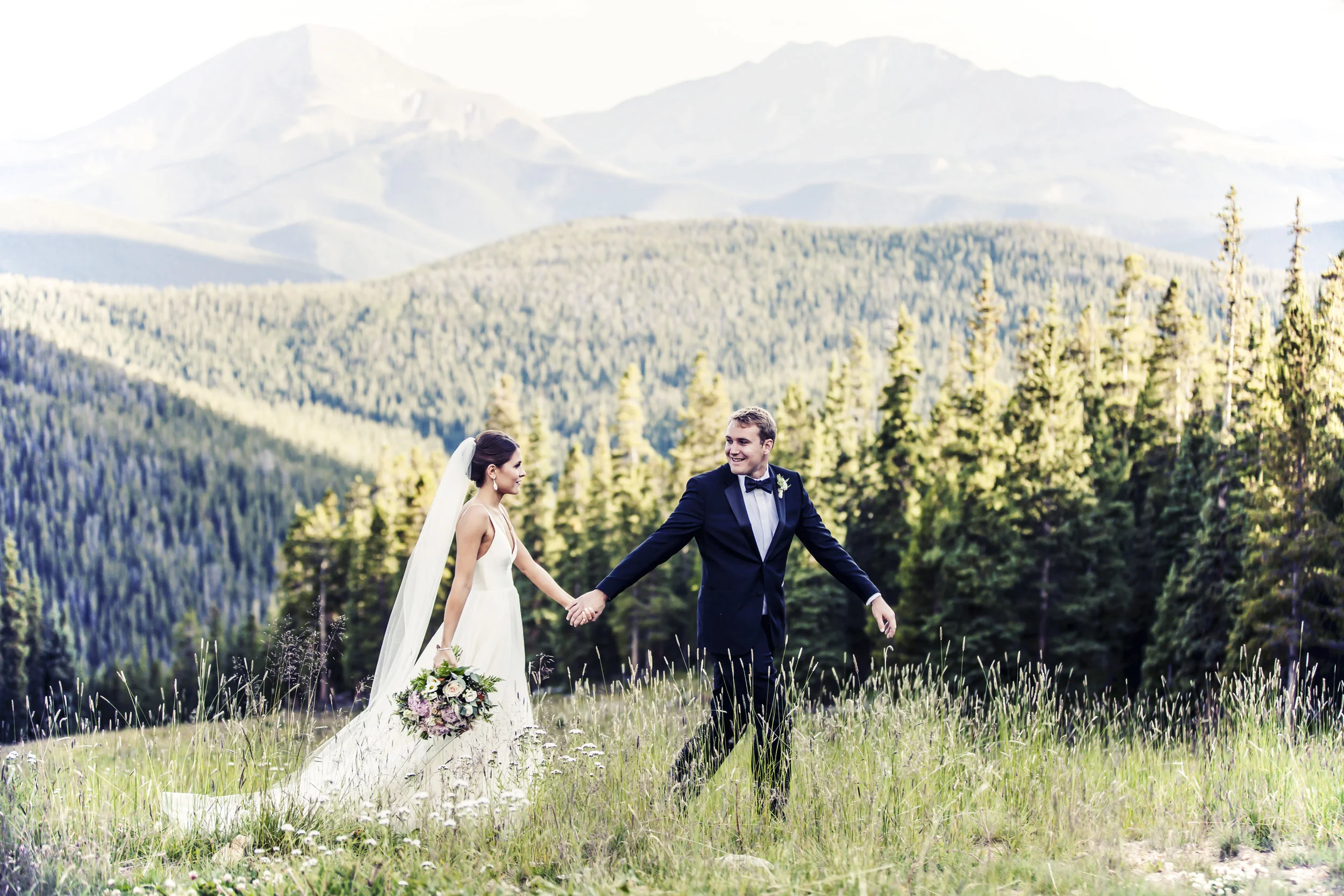208MarianneBrownPhotographyTimberRidgeKeystoneBreckenridgeRockyMountainsWedding.jpg