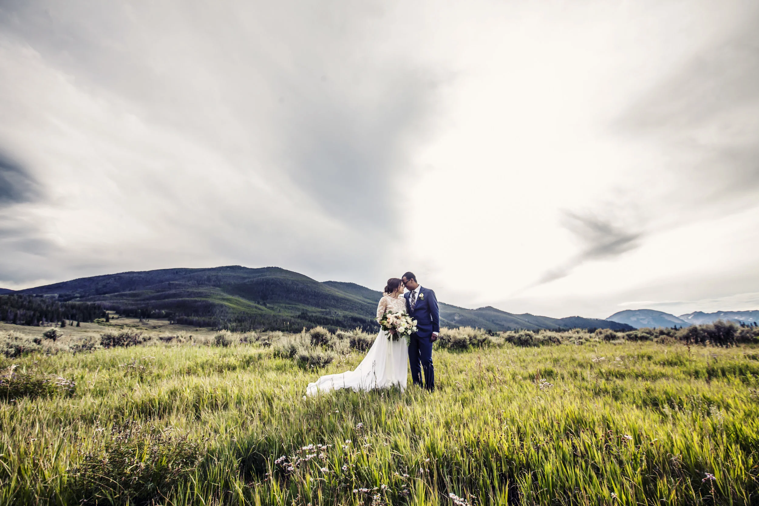 231MarianneBrownPhotographyTimberRidgeKeystoneBreckenridgeRockyMountainsWedding.jpg