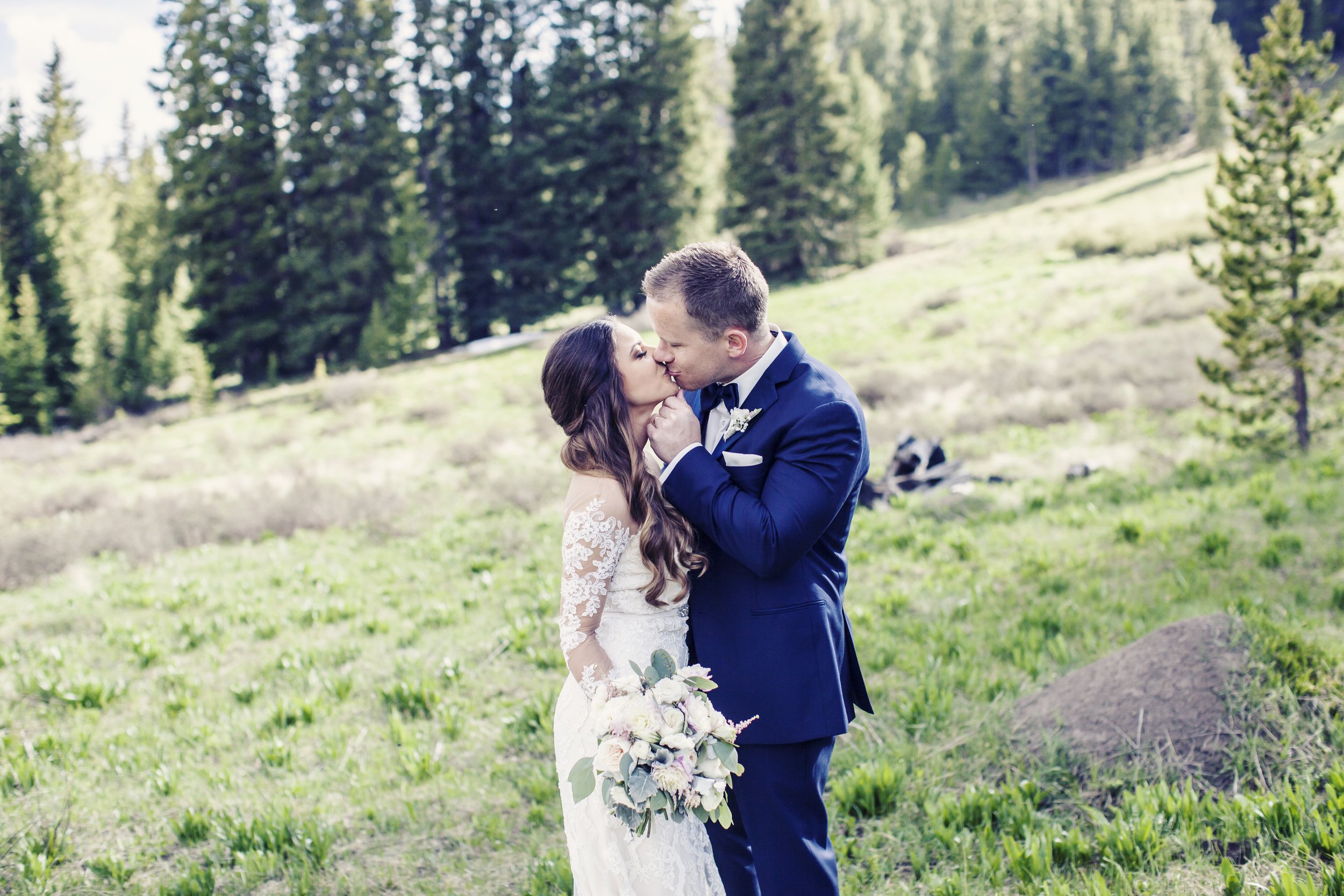 094MarianneBrownLodgeatBreckenridgeWeddingPhotography.jpg