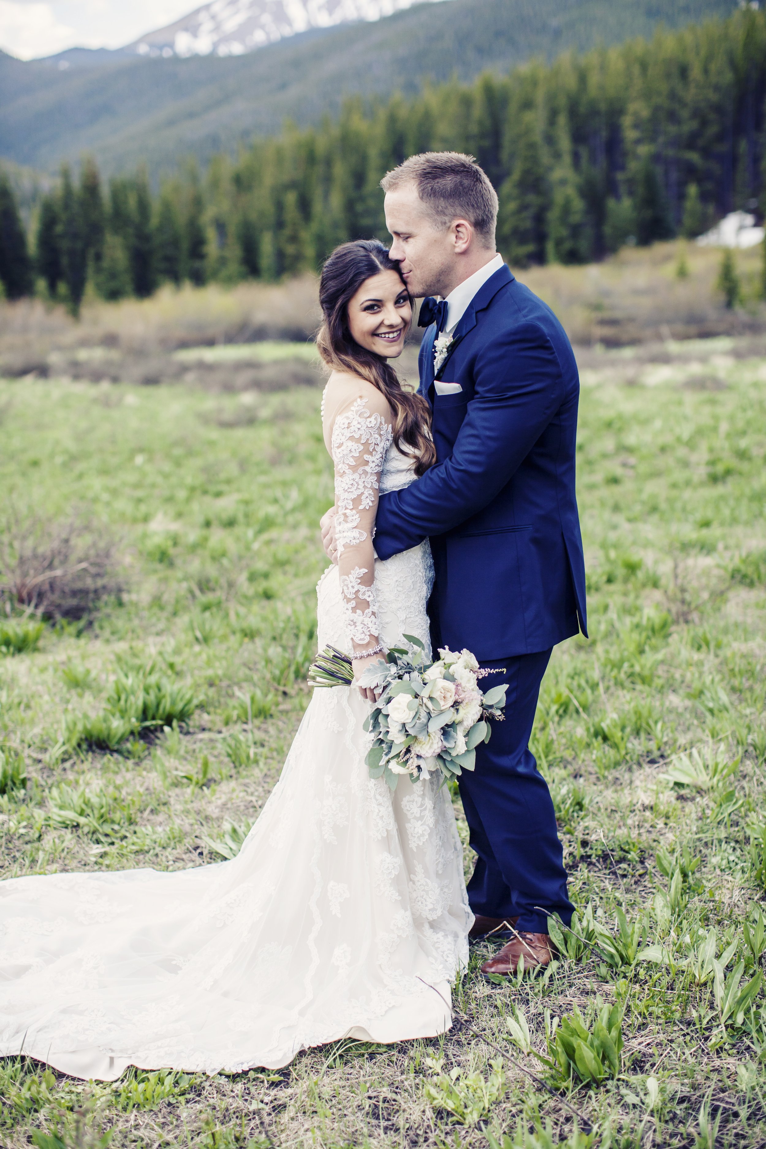 097MarianneBrownLodgeatBreckenridgeWeddingPhotography.jpg