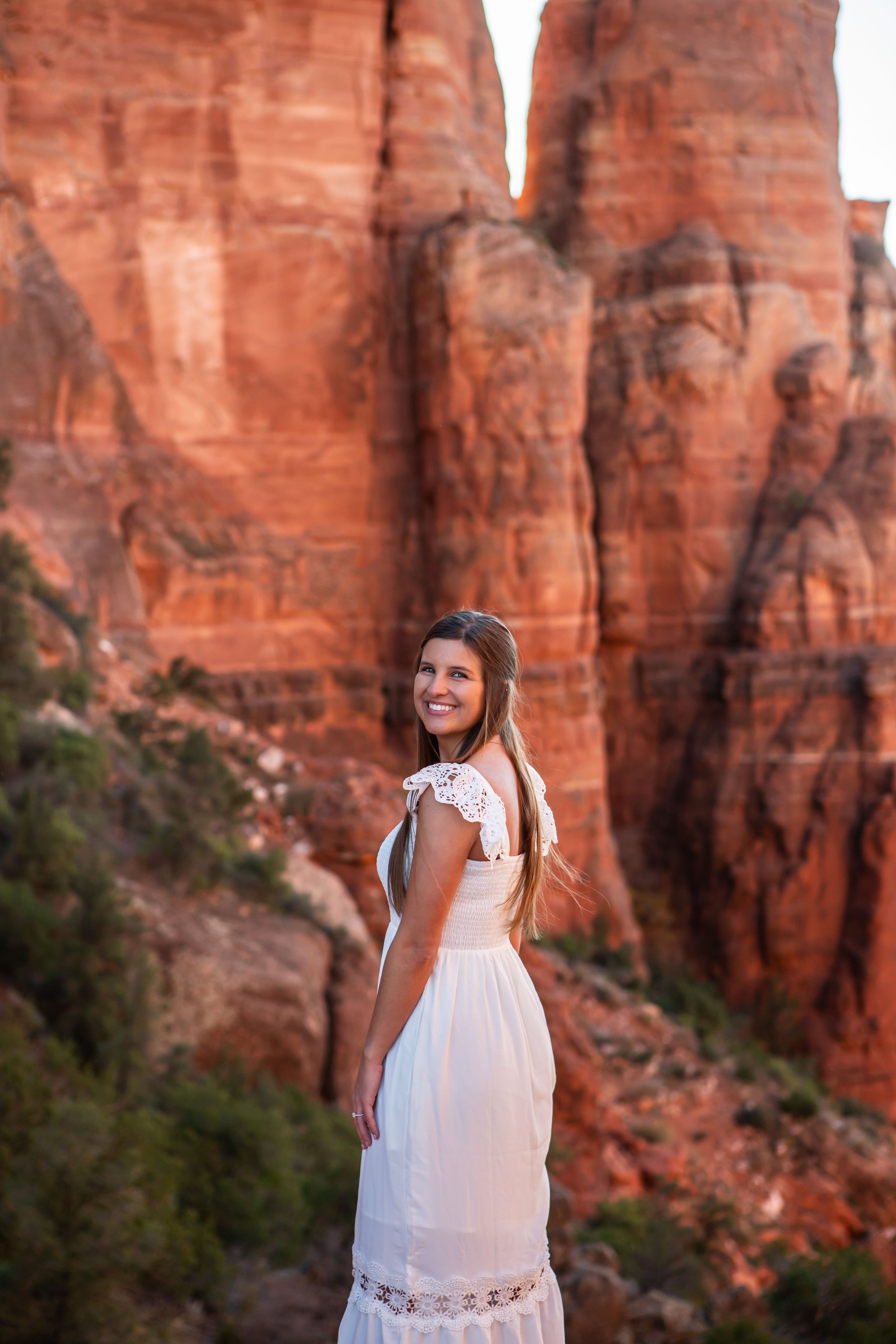 CathedralRockWeddingEngagmentPhotographySedona009_1.jpg