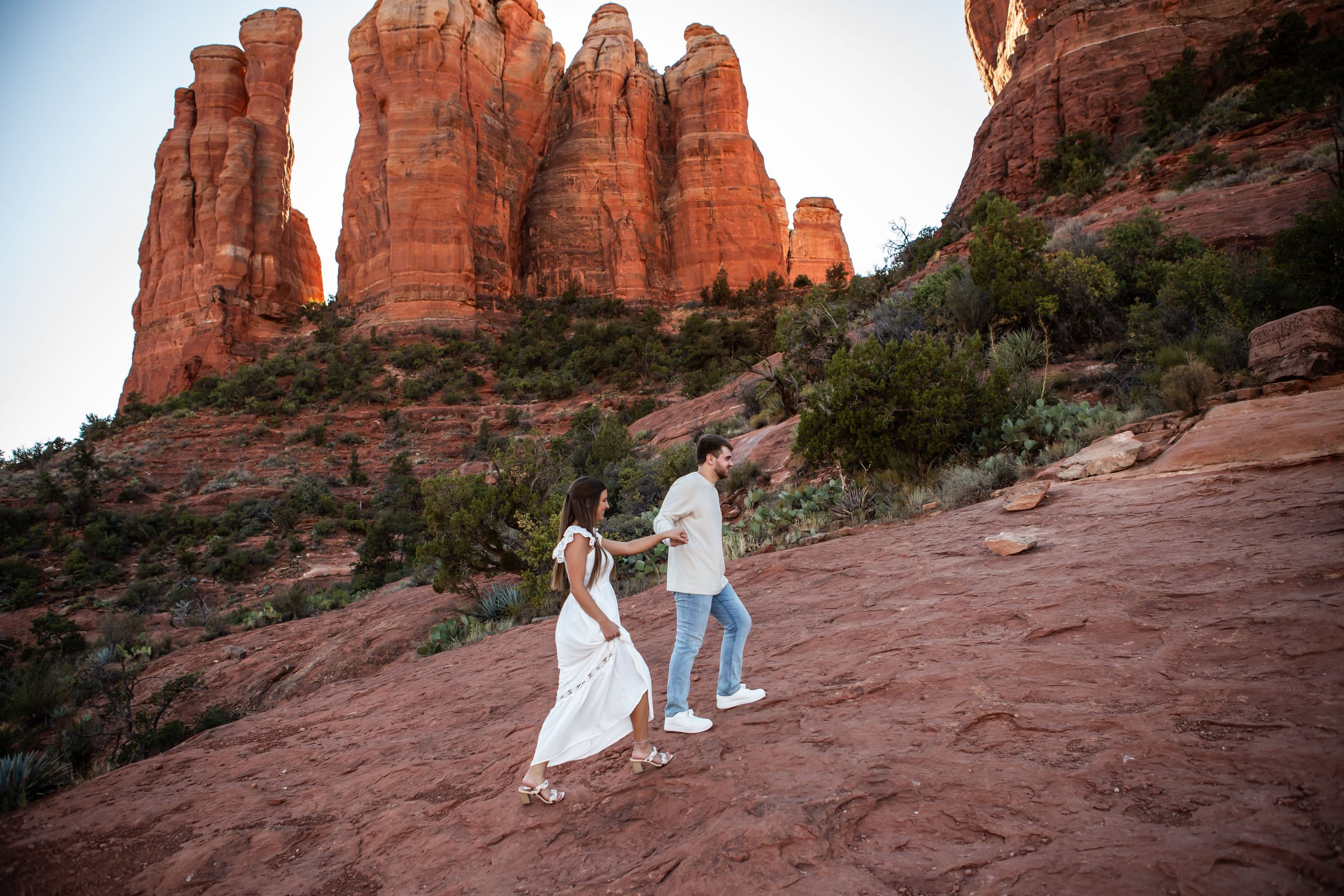 CathedralRockWeddingEngagmentPhotographySedona011_1.jpg