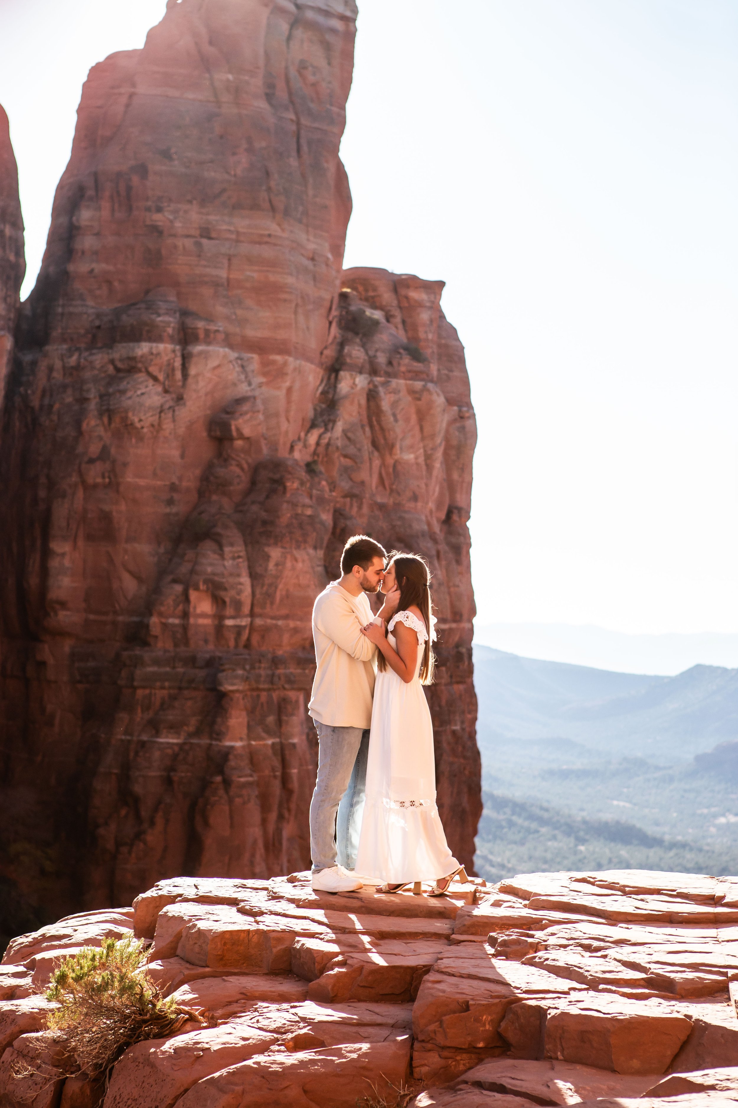 CathedralRockWeddingEngagmentPhotographySedona014_1.jpg