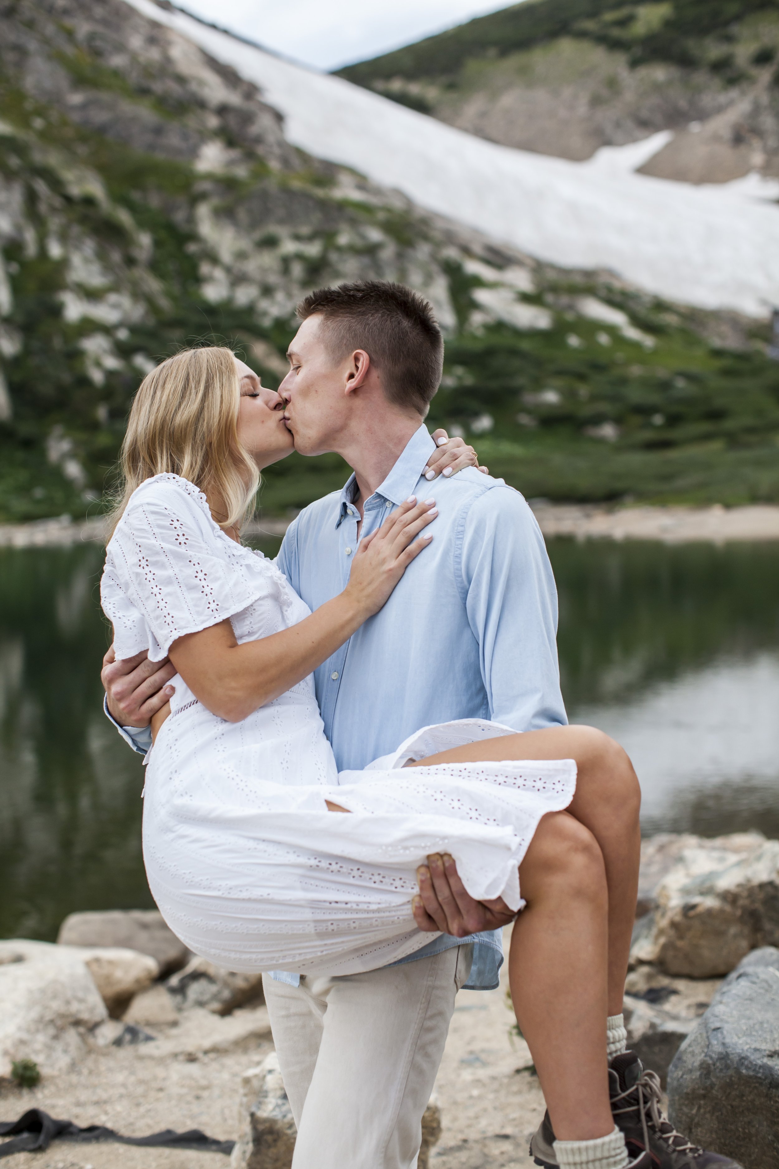 ColoradoWeddingPhotographerEngamentStMarysGlacier030.jpg