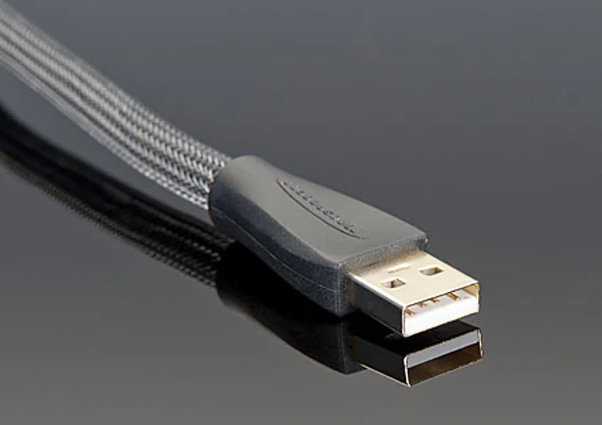 TRANSPARENT HIGH PERFORMANCE USB DONG THANH HOA PHUC