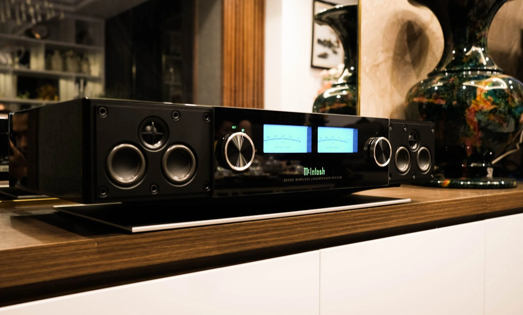 McIntosh RS200 Techland Audio Đông Thành - Hòa Phúc