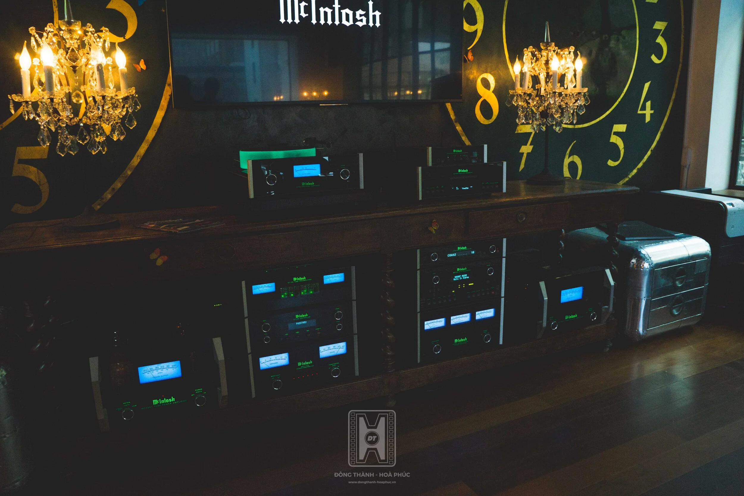 McIntosh Stereo Townhouse Dong Thanh - Hoa Phuc Audio  (12 of 32).jpg