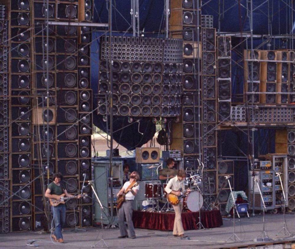 the-wall-of-sound-6.jpg