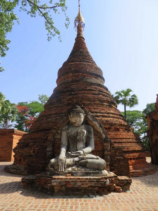 Temple ruins in Inwe