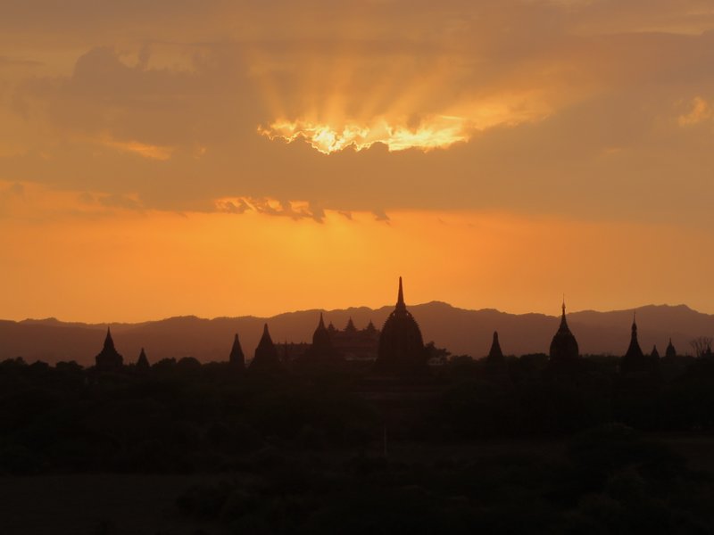 Sunset from the Shwesandaw Temple