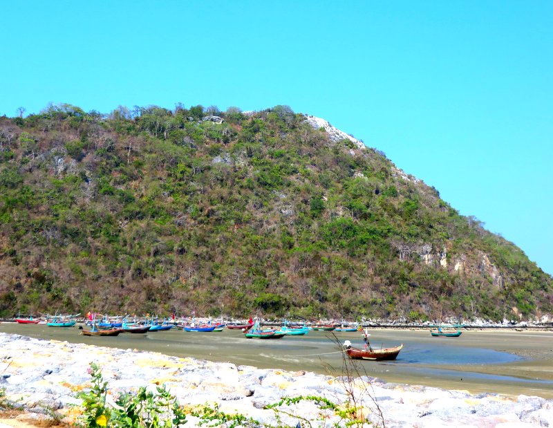 Colorful fishing boats south of Hua Hin