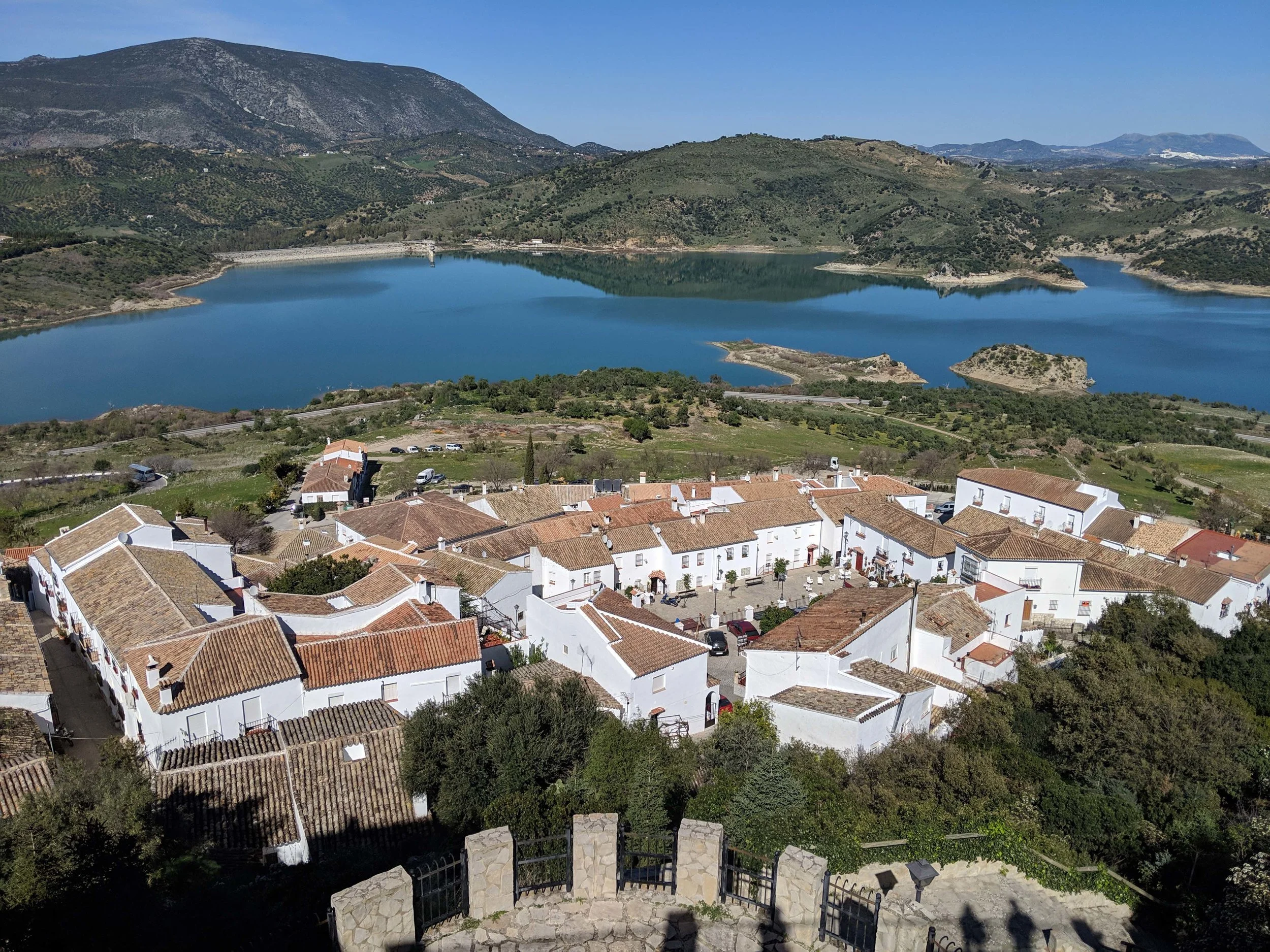 Views over Zahara de la Sierra.jpg