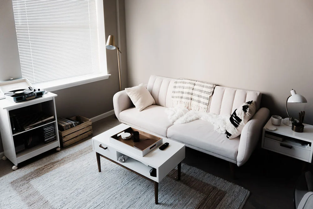 Sofa.jpg