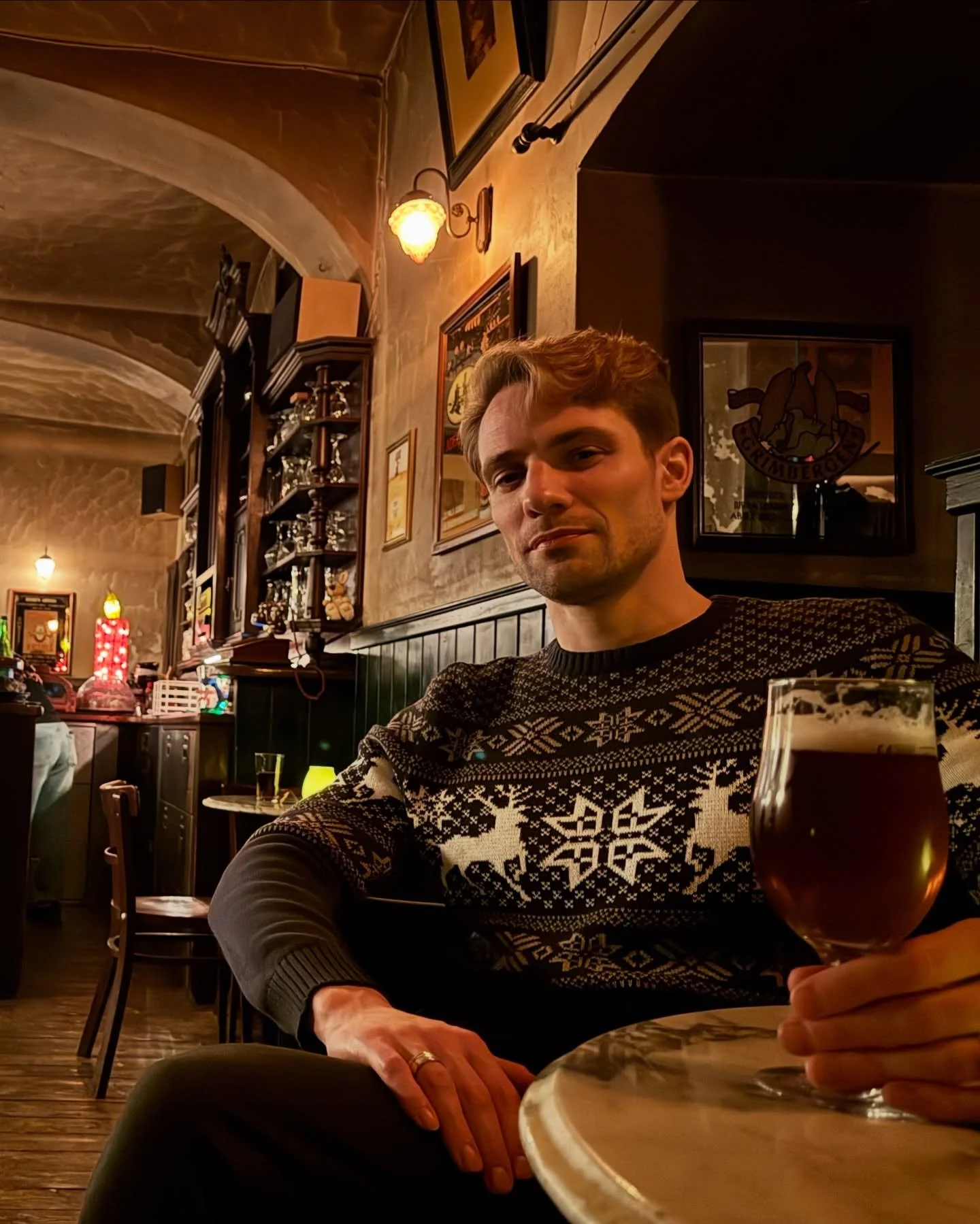 Dat Johr geiht to Enn.
#pub #bier #beer #kneipe #vienna actorslife