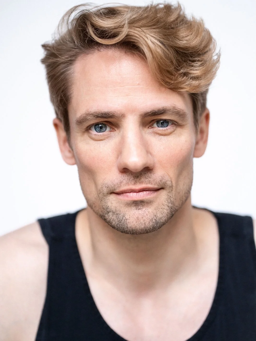 New headshots by @lukas.kaack.photography 
#actorportrait #headshot #portrait #actor #actorslife
