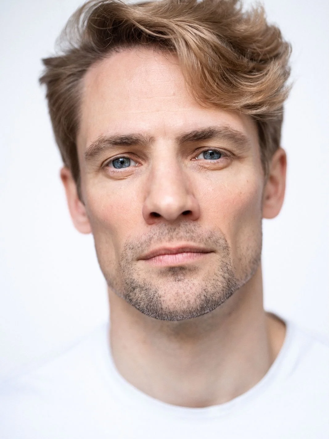 Portraits by @lukas.kaack.photography 
#headshot #actor #actorslife #actorportrait #portrait