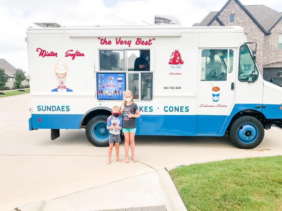 Ice cream truck.jpg