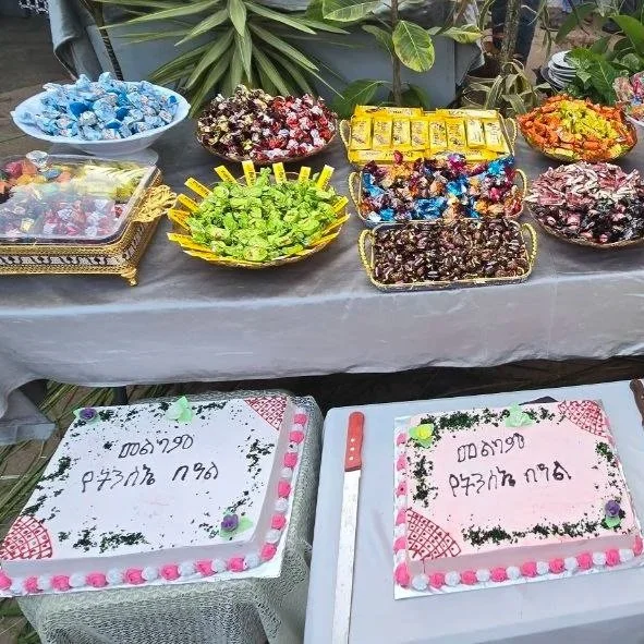 Cake+and+candies.jpg