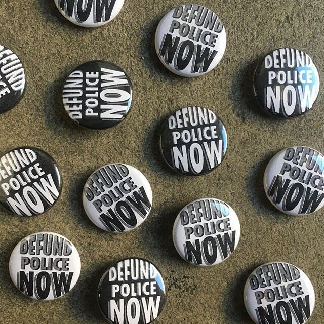 DEFUND POLICE NOW! New buttons. $2 suggested donation to the @thelovelandfoundation Therapy Fund for Black Women and Girls. Patches and totes available as well for a $20 suggested donation. At the shop! 💕