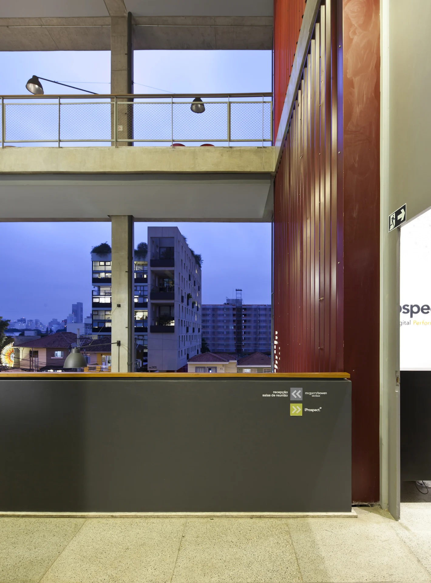 BOX 298 - AUM ARQUITETOS-3.jpg