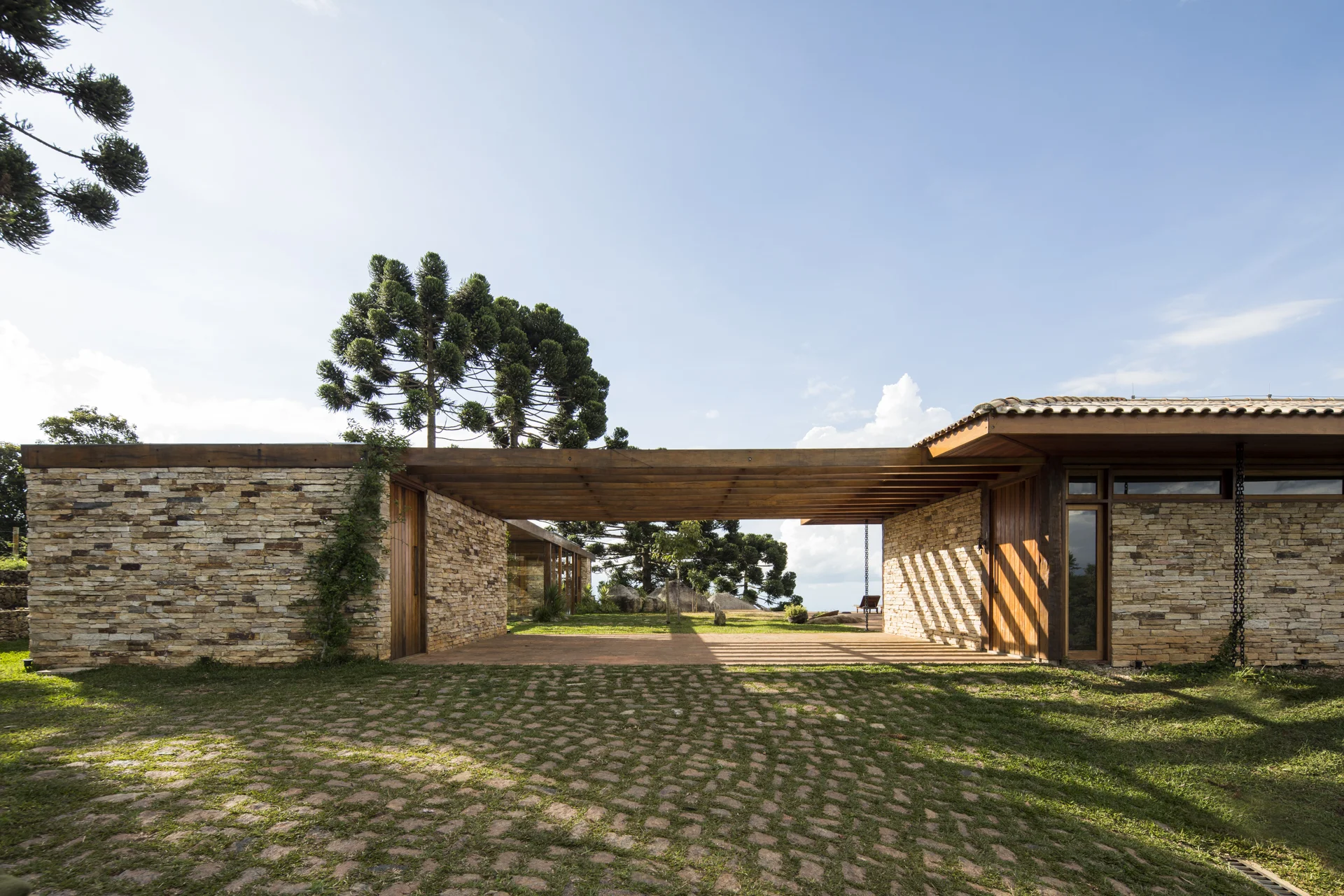 CASA GONCALVES - Frederico Sabella arq-2.jpg