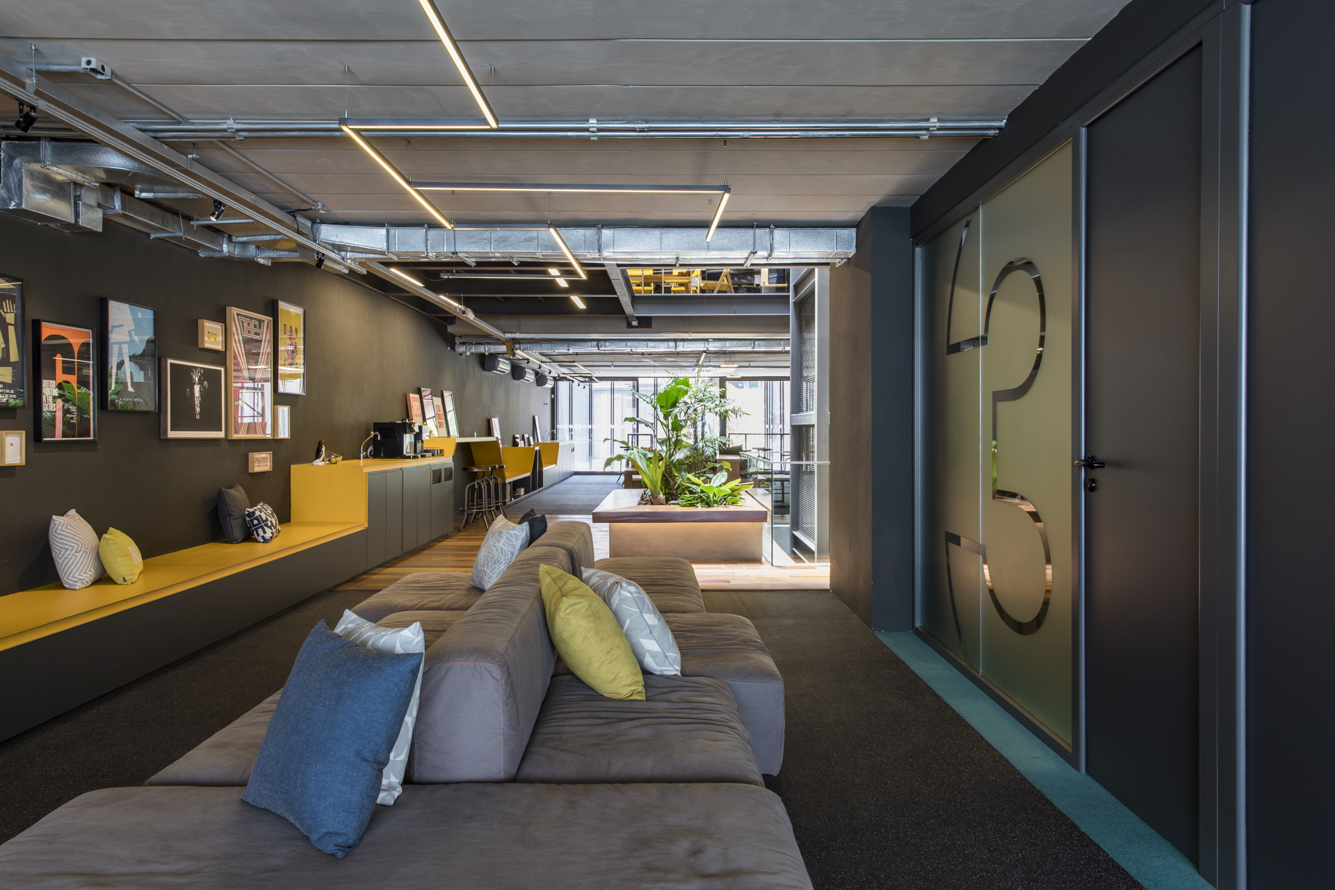 AMPFY - SUPERLIMAO STUDIO-10.jpg
