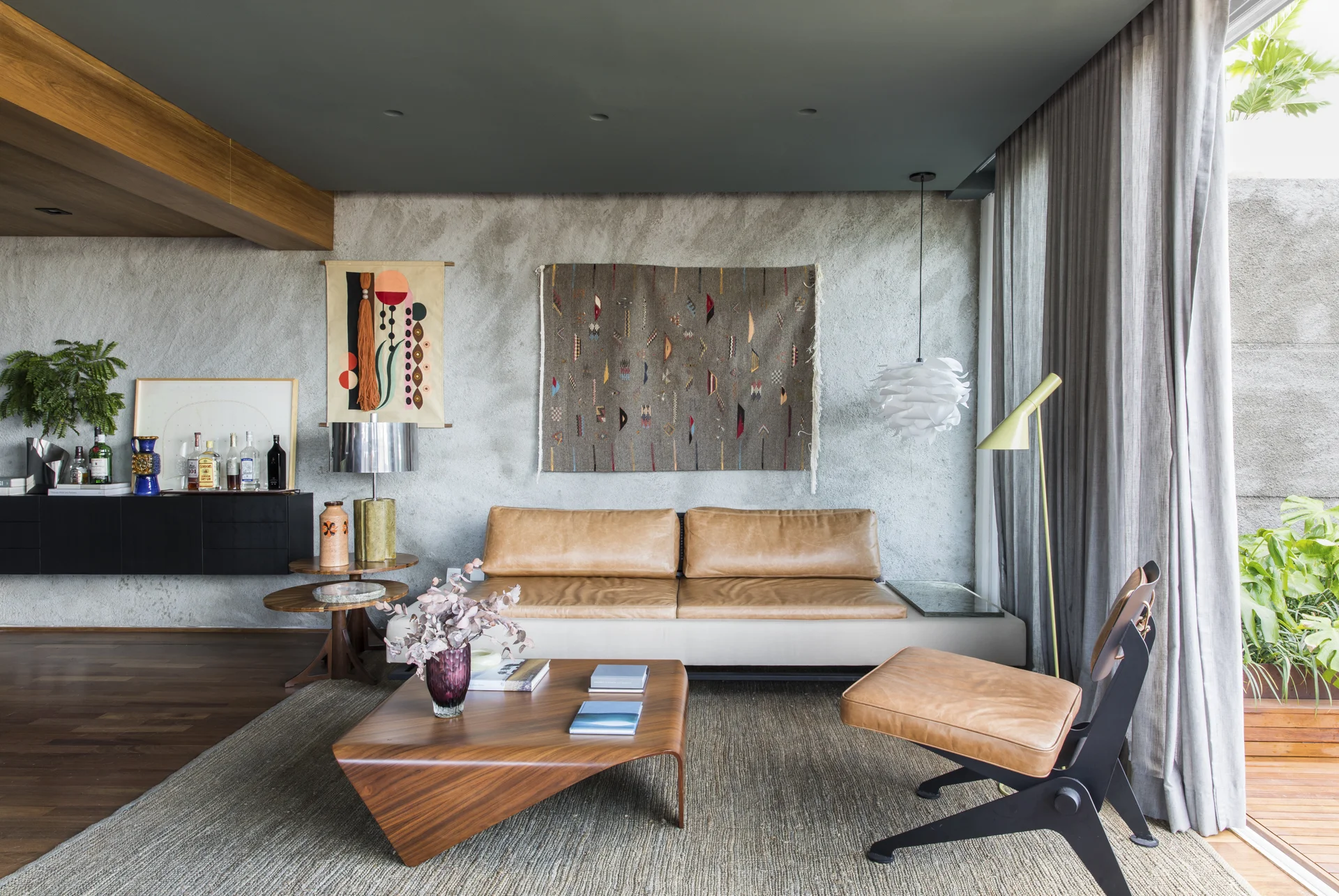 AP BRUNNO & NAIA - MEIRELES+PAVAN-1.jpg