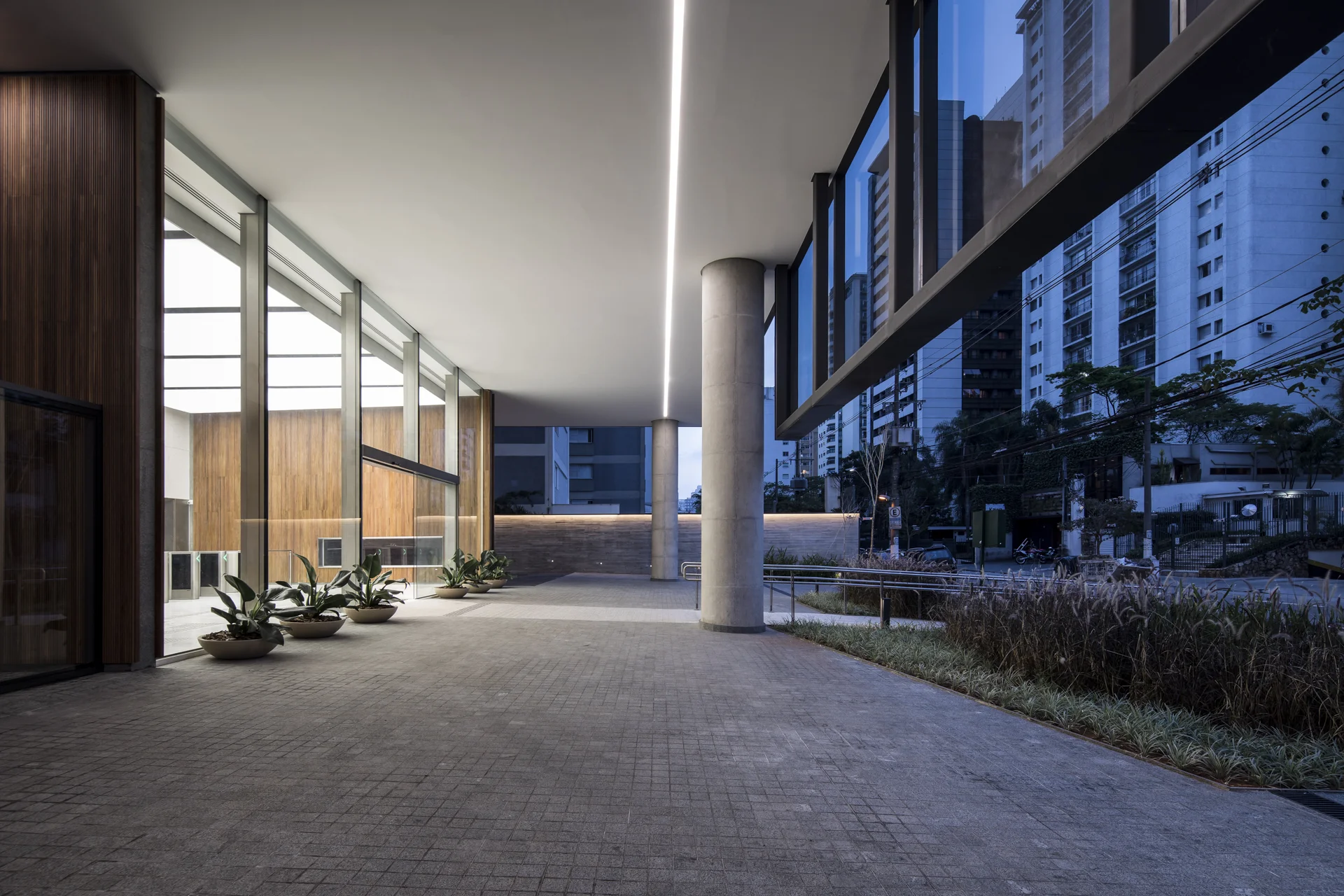 EDIFICIO LORENA - aflalo-gasperini arquitetos-7.jpg