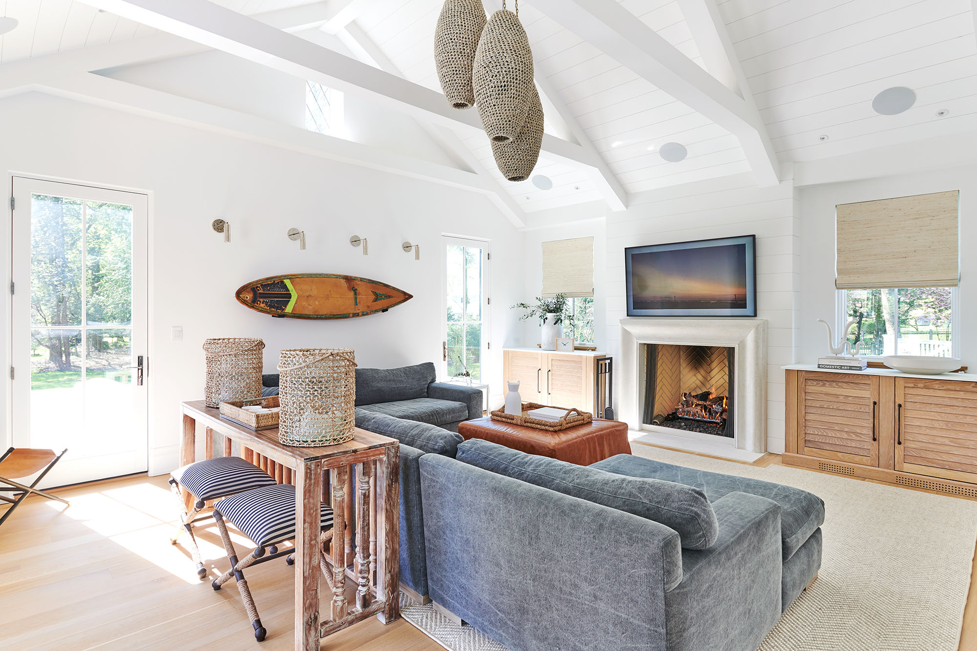 Bright and Airy family room space by Westfield, New Jersey based interior designer Ellie Mroz Design.