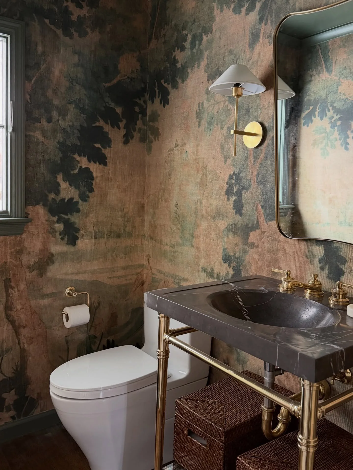 When it all comes together 😮&zwj;💨 
Small space&hellip; big personality. Powder rooms are where we love to take a design risk - moody wallpaper, warm brass, color-matched trim, and a sculptural stone sink that feels like a little jewel box moment. 