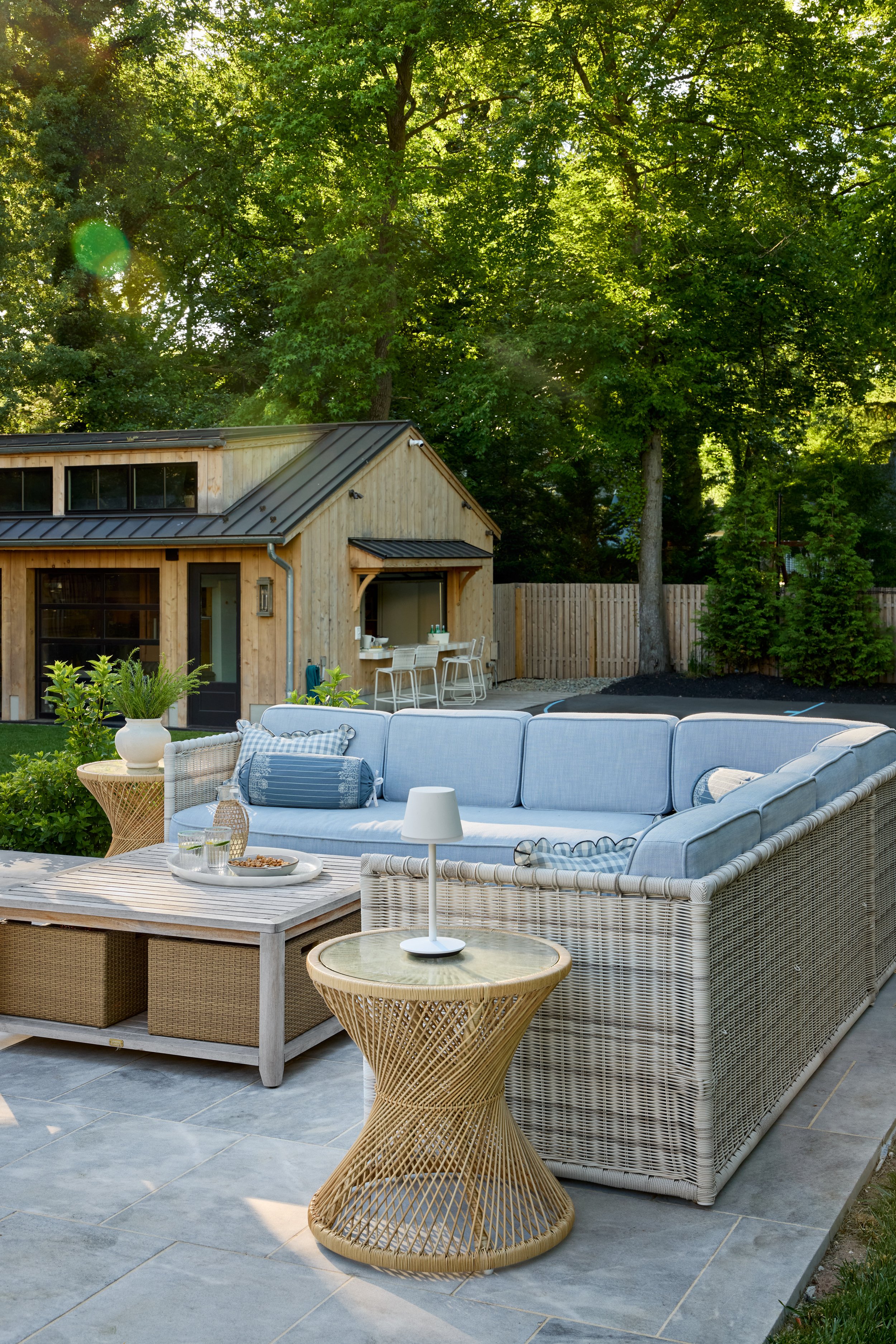 westfield-nj-poolside-outdoor-lounge-landscape-design.jpg