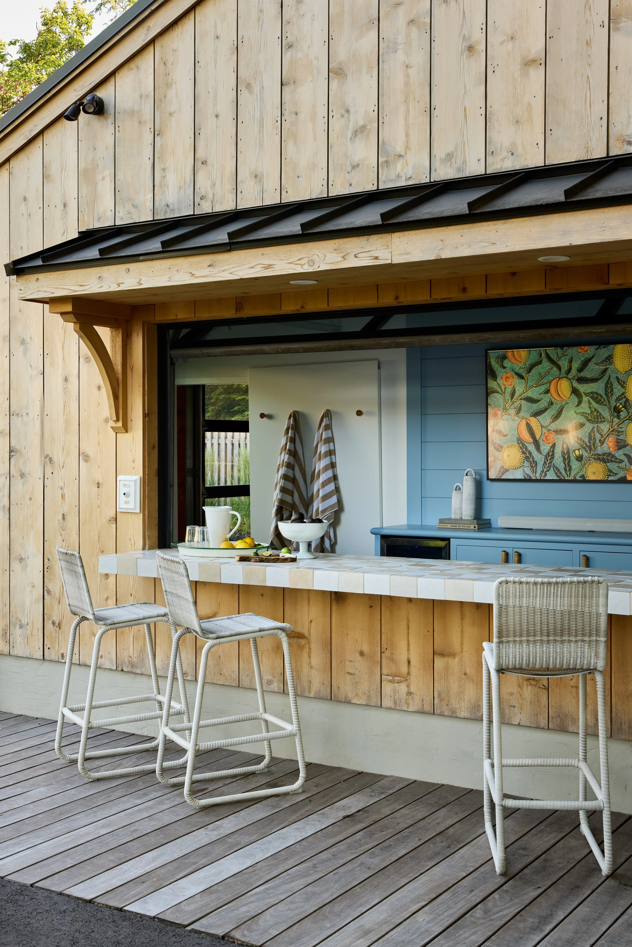 westfield-nj-pool-house-bar-cedar-siding-detail.jpg