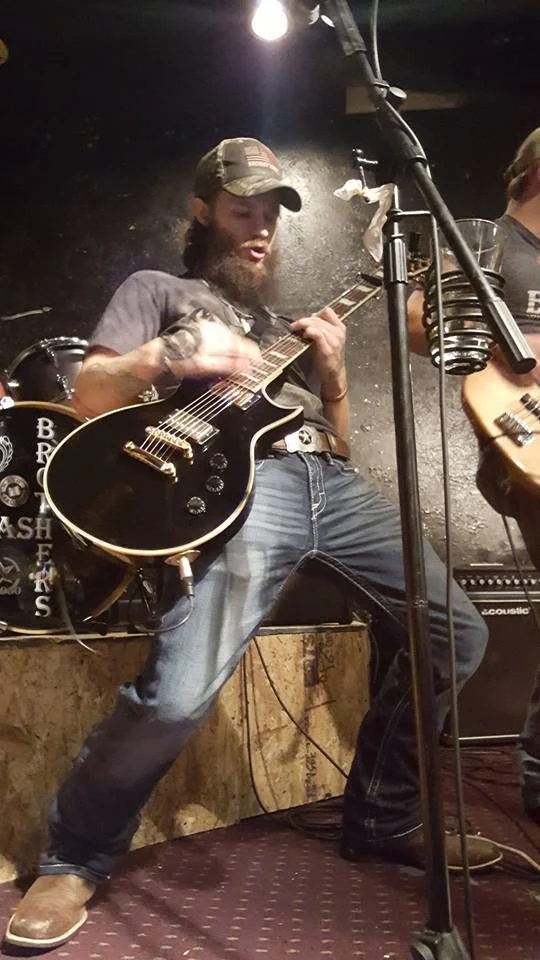 Nash Brothers Country Band16144637_1566509930032309_1271008916_n.jpg