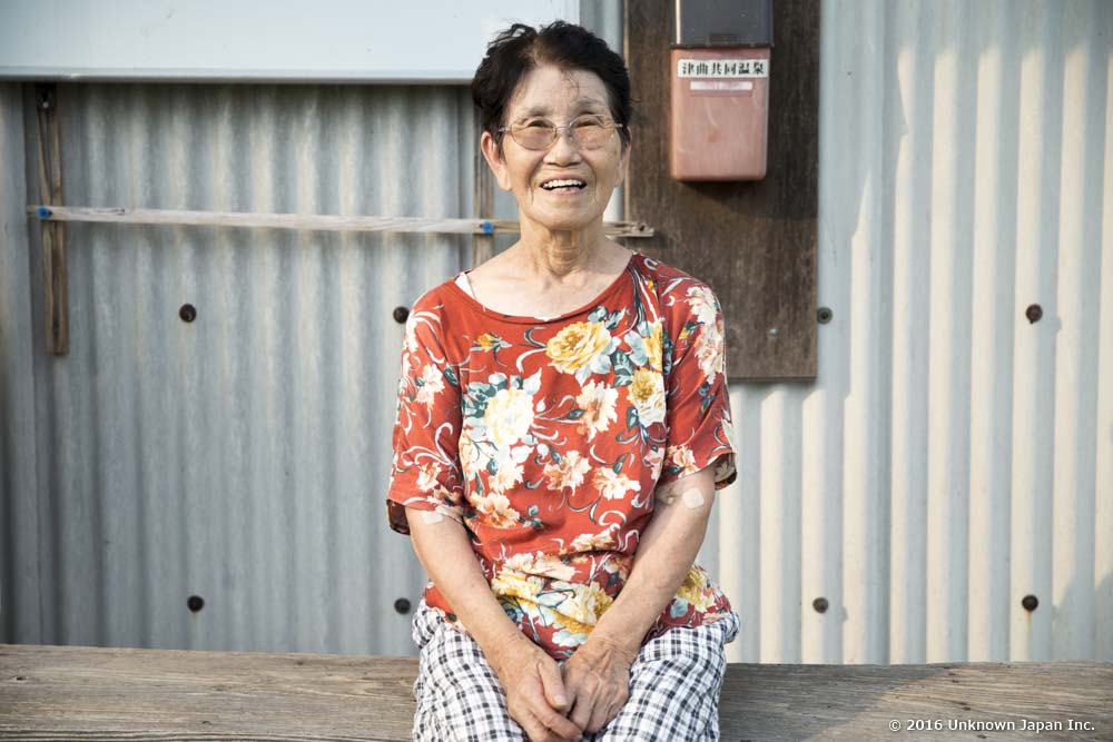 津曲温泉、温泉の将来を心配する管理人のウメ子さん