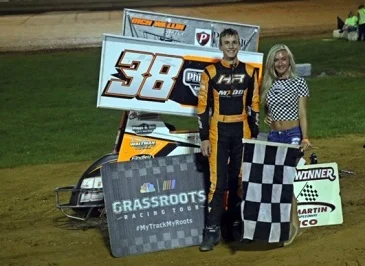 Three In A Row For Hehnly &amp; Phipps; Rutherford Takes 270 Win On Eight Feature Night At The Clyde