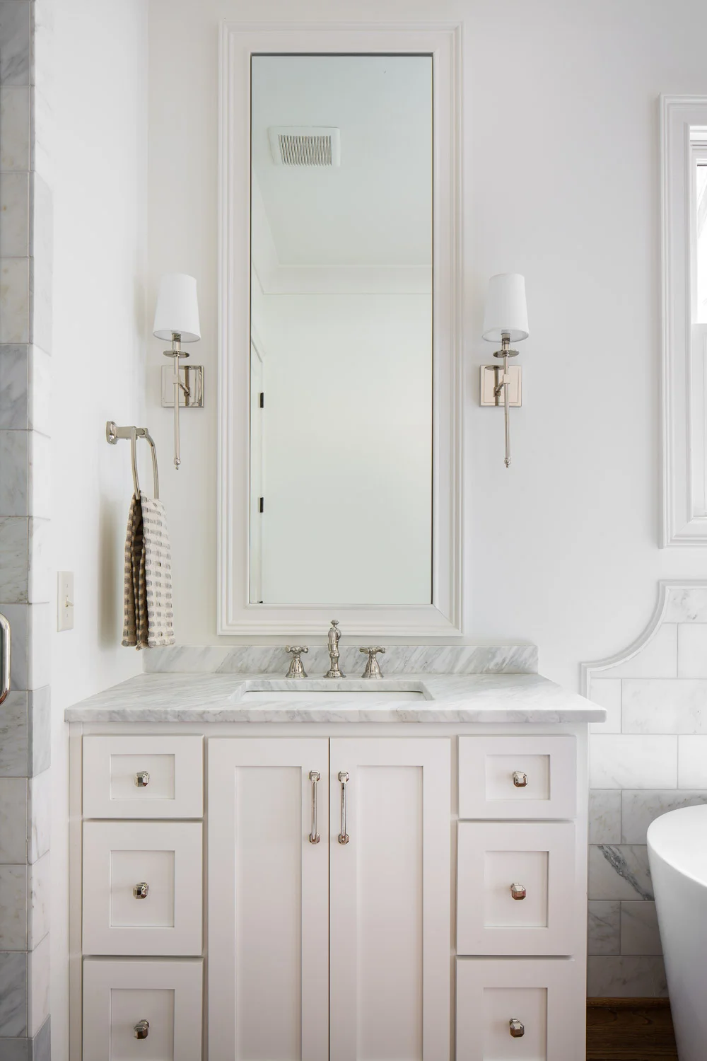 900 Highland-16.jpg